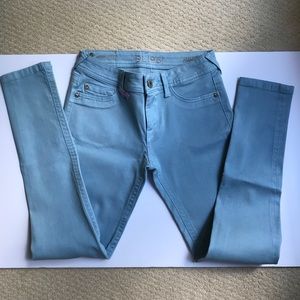 DL1961 powder blue Amanda skinny jeans in sz 27